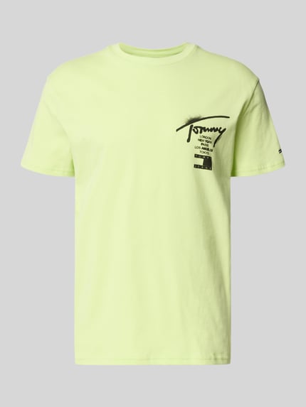 Produktfoto, Regular Fit T-Shirt aus reiner Baumwolle von Tommy Jeans in Optik: Unifarben, Kurzarm, Rundhals, Jersey, Label-Schriftzug.
