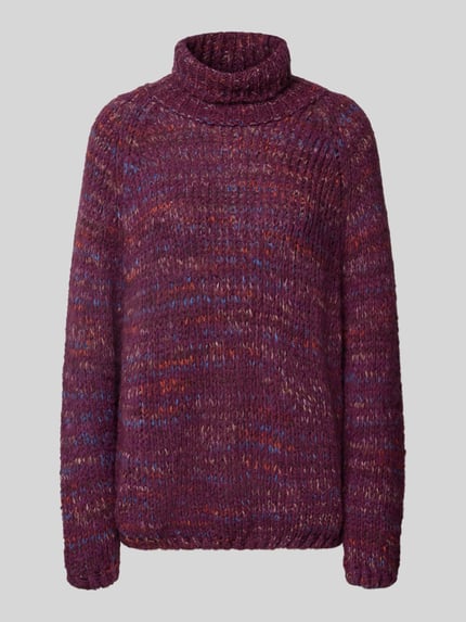 Produktfoto, Relaxed Fit Strickpullover aus Woll-Mix mit Viskose-Anteil von Smith and Soul in Brombeertönen, grobe Strickstruktur, Rollkragen, gerippte Abschlüsse, Rückenlänge 60 cm, Ärmellänge 63 cm.