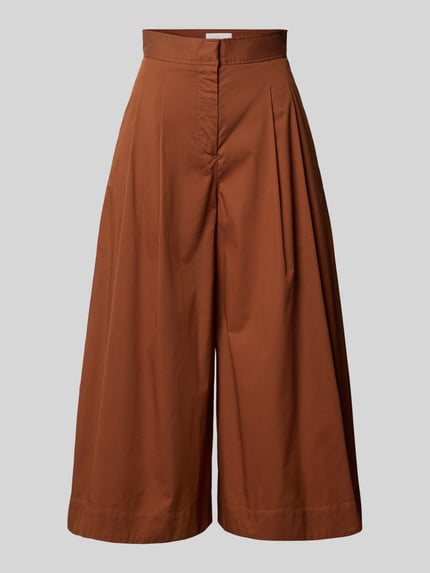 Produktfoto, Wide Leg Stoffhose mit Raffungen von Stefanel z mieszanki bawełny, marszczenia, zapięcie na haftkę, długość 3/4, kieszeń z tyłu, szerokość w rozmiarze 36: 35 cm, długość wewnętrzna nogawki w rozmiarze 36: 56 cm, kolor rdzawobrązowy