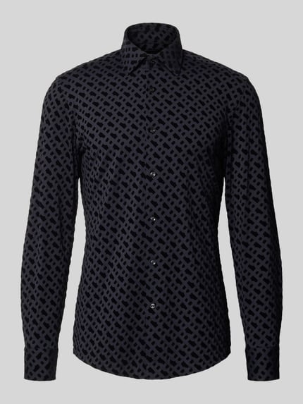 Produktfoto, schwarzes Slim Fit Businesshemd mit Kentkragen von BOSS, geometrisches Muster, glatte Textur, Kontrastknöpfe