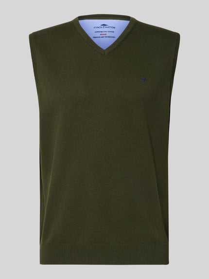 Produktfoto, Regular Fit Pullunder aus reiner Baumwolle mit Logo-Stickerei von Fynch-Hatton, kolor oliwkowy, dekolt w serek, wyhaftowane logo, krój regular fit, bez rękawów, prążkowane ściągacze, długość tyłu w rozmiarze M: 72 cm