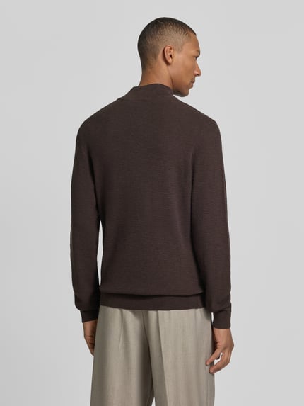 Profuomo sweter z dzianiny z mieszanki bawełny, krój slim fit Ciemnobrązowy 5