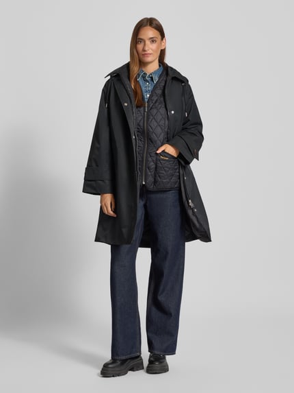 Barbour Płaszcz funkcyjny o kroju regular fit z mieszanki bawełny model „SADIE” Czarny 1