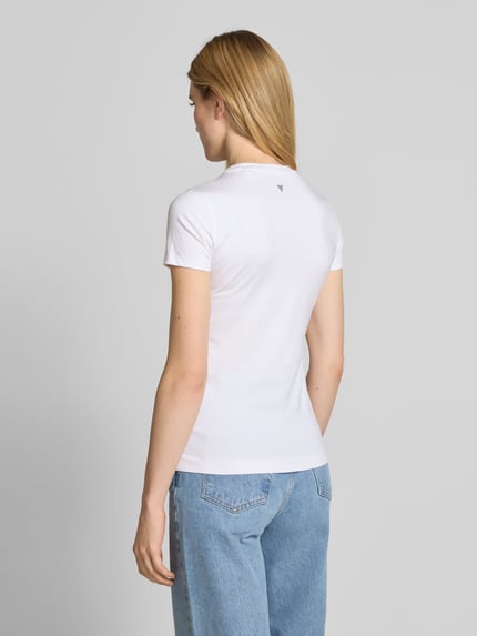 GUESS T-shirt z nadrukiem z logo Biały 5