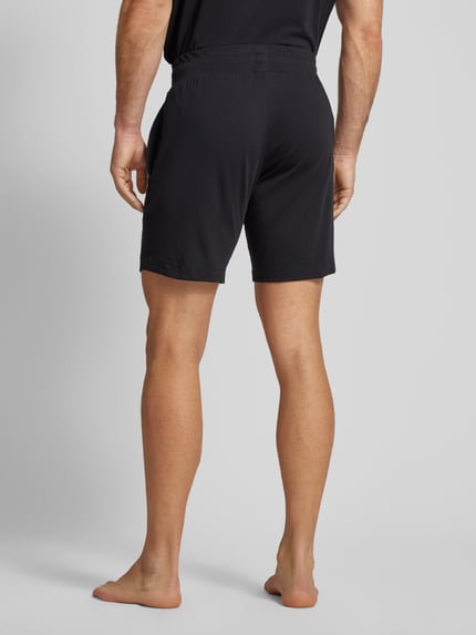 HUGO Szorty o kroju regular fit z detalem z logo model ‘Laze’ Czarny 5