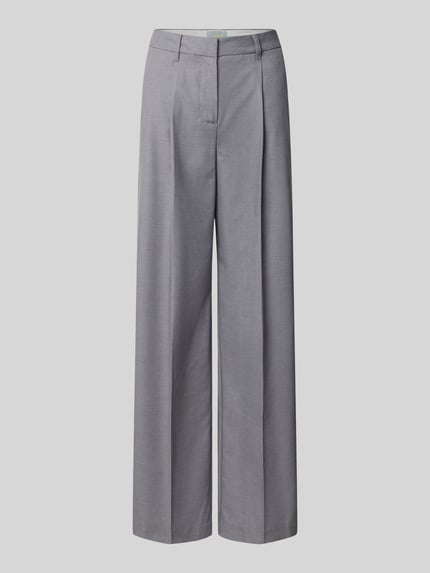 Produktfoto, Wide Fit Hose mit Viskose-Anteil Modell 'Aya Ellis' von JJXX, grauer Stoff, Bundfalten, elastischer Material-Mix, neutraler Hintergrund.