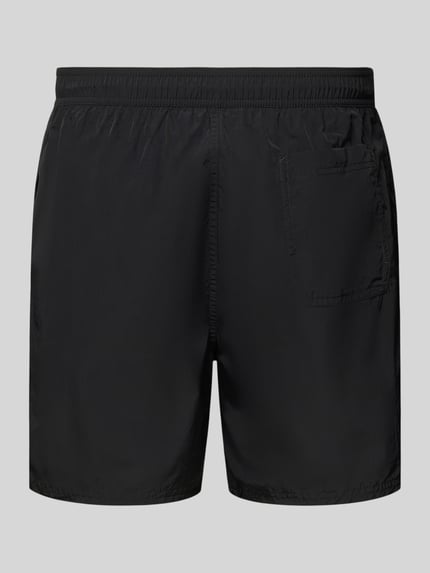 Produktfoto, schwarze Regular Fit Shorts mit Gesäßtasche von Calvin Klein Underwear, elastischer Bund und Logo-Stitching, strukturierte Oberfläche.