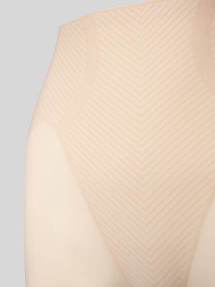 Triumph Shorts mit mittlerem Shaping-Effekt Modell 'BMU Illusion Curve' Beige 2