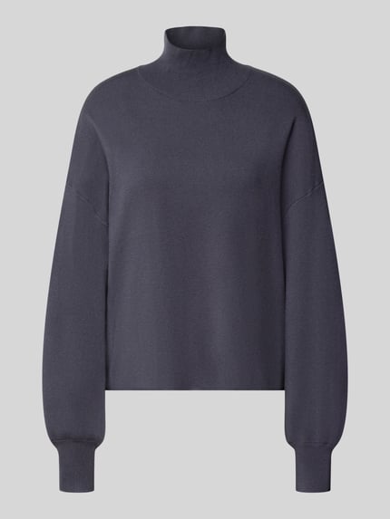 Produktfoto, dunkelgrauer Strickpullover aus Viskose-Mix Modell 'Mercy East' von MSCH Copenhagen, Relaxed Fit, Stehkragen, glatte Textur