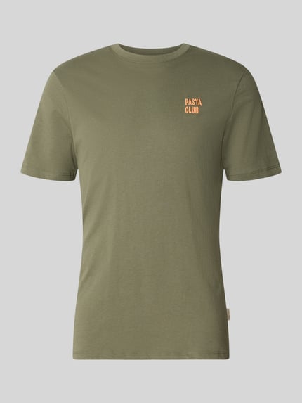 Produktfoto, T-Shirt mit Stitching Modell 'KAAN' von Blend, bawełna, krój regular fit, okrągły dekolt, długość tyłu w rozmiarze M: 68 cm, kolor oliwkowy, nadruk z napisem z przodu