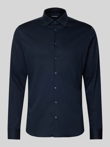 Slim Fit Business-Hemd mit Kentkragen Shop The Look MANNEQUINE