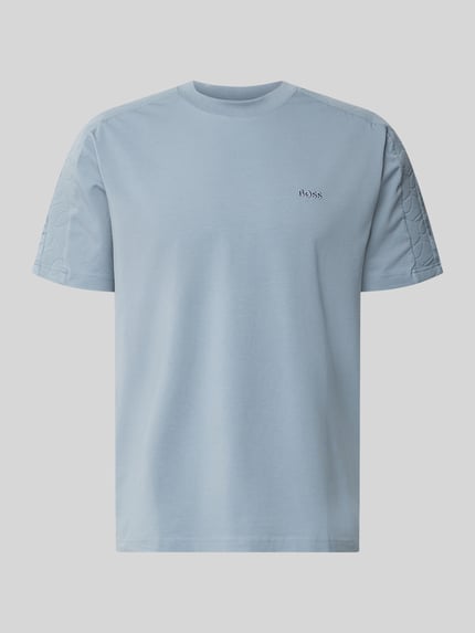 Produktfoto, hellblaues Regular Fit T-Shirt aus Baumwoll-Mix Modell 'TS_Union Tape' von BOSS Green mit schlichten Nähten und glatter Textur.