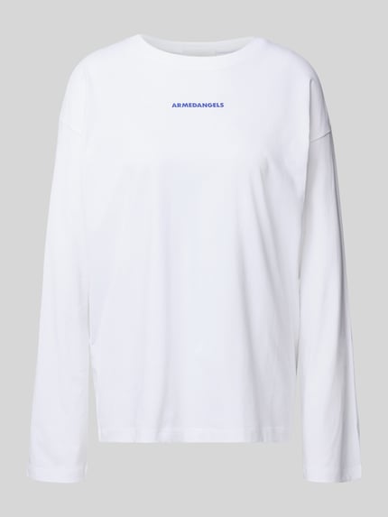 Produktfoto, oversized langarmshirt uit pure katoen model 'FIETAA SMILE' van Armedangels, effen wit, logo-smile-stitching, labelschrift, fijnribstructuur