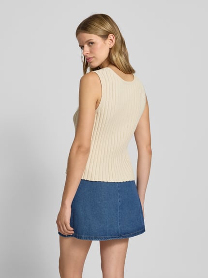 PIECES Top o kroju regular fit z mieszanki bawełny model ‘JOYLYNN’ Piaskowy 5