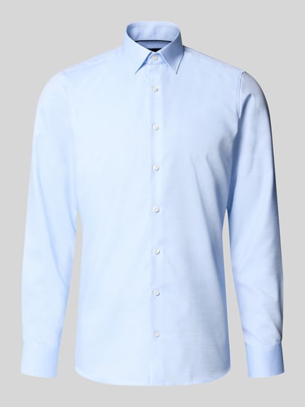 Produktfoto, Slim Fit Businesshemd mit Kentkragen von OLYMP in Hellblau, feines Webmuster, Knopfleiste, lange Ärmel, unifarben, Webware
