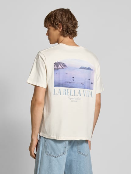 JACK & JONES T-shirt z nadrukiem z napisem model ‘HYDRA PHOTO’ Złamany biały 5