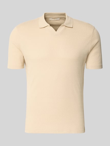 Modern Fit Poloshirt mit Polokragen und Label-Detail Shop The Look MANNEQUINE