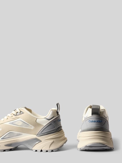 Productfoto, Low Top Sneaker met Label-Detail model 'HIKE RUN' van CK Calvin Klein, meerkleurig, afgeronde punt van de schoen, plateauhak, labelapplicatie, treklusje, mesh detail, vetersluiting, geprofileerde zool