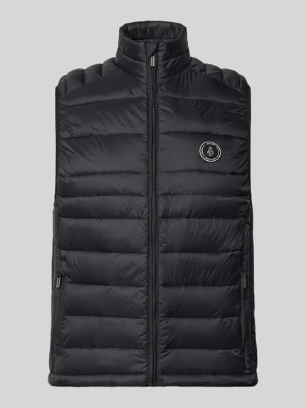 Produktfoto, schwarze Steppweste mit Reißverschlusstaschen und Stehkragen, Modell 'KINGSLEY' von JACK & JONES, Regular Fit, glatte Struktur