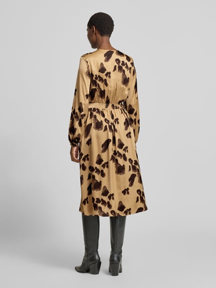 MSCH Copenhagen Midikleid mit V-Ausschnitt Modell 'Clarette' Cognac 5