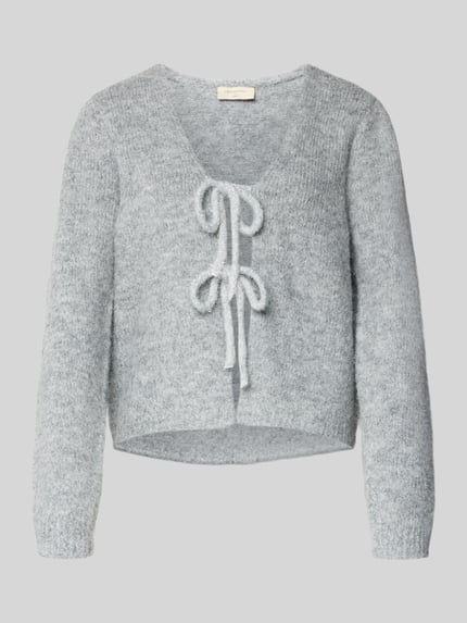 Produktfoto, szara Strickjacke mit Schnürverschluss Modell 'GRSLULU' od FREE/QUENT, luźny krój, mieszanka wełny, prążkowane wykończenia.