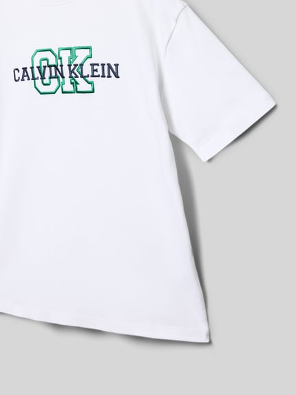 Productfoto, Regular Fit T-Shirt aus reiner Baumwolle van Calvin Klein Jeans, wit, effen, label stitching op de borst, ronde hals, korte mouw