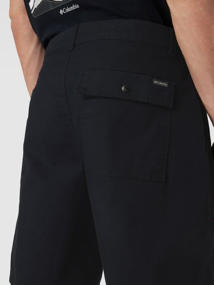 Columbia Straight Leg Bermudas in unifarbenem Design Black 3