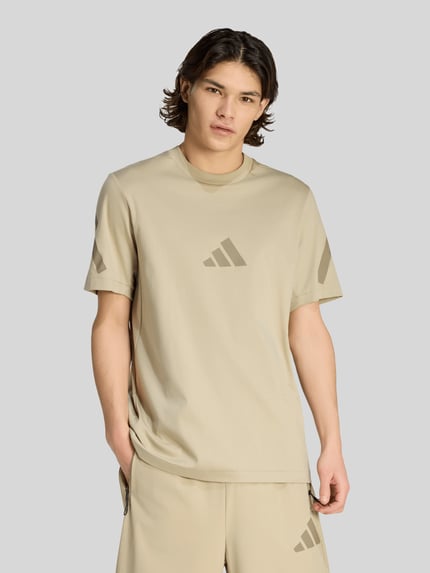 adidas Sportswear t-shirt o kroju regular fit z czystej bawełny Khaki 4