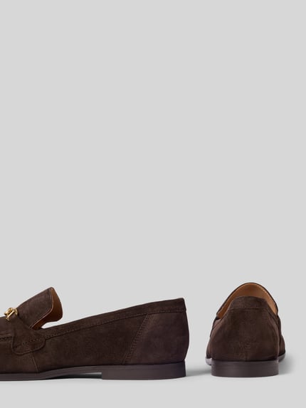 Produktfoto, braune Loafer aus echtem Rindsleder Modell 'Gimble' von GANT, glatte und samtige Textur, Damen Loafer von GANT