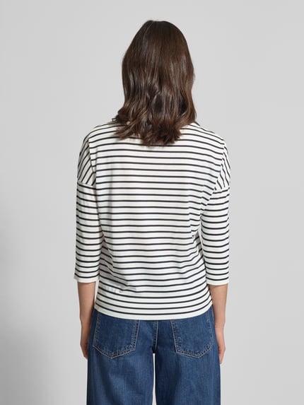 Frauenmodel trägt Longsleeve aus Lyocell-Baumwoll-Mix mit 3/4-Arm von LUISA CERANO, Regular Fit, Rundhalsausschnitt, gestreift, Ganzkörperansicht Rückansicht. Rückenlänge bei Größe 36: 60 cm.