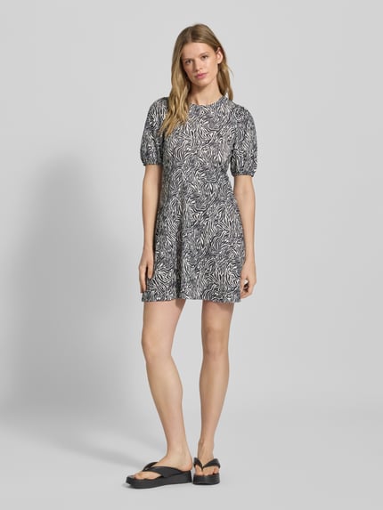 ONLY Licht uitlopende mini-jurk met rugdecolleté, model 'SURI' Offwhite - 1