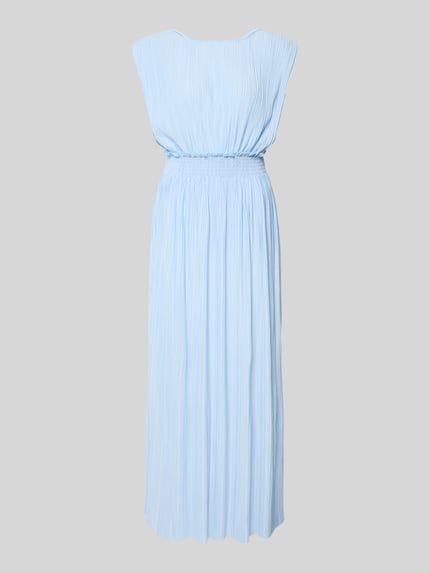 Produktfoto, Maxikleid mit Plisseefalten und rückseitiger Schnürung von ICHI, mieszanka materiałów z dodatkiem streczu, taliowany krój, model 'YAMILET', dekolt w łódkę, plisy, marszczone detale, wiązanie z tyłu, długość tyłu w rozmiarze S: 121 cm, szerokość w rozmiarze S: 45 cm