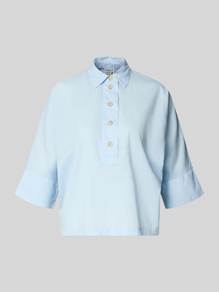 Produktfoto, Boxy Fit Bluse mit 3/4-Arm von Emily Van den Bergh aus Reine Baumwolle, Hemdblusenkragen, Knopfleiste, hellblau