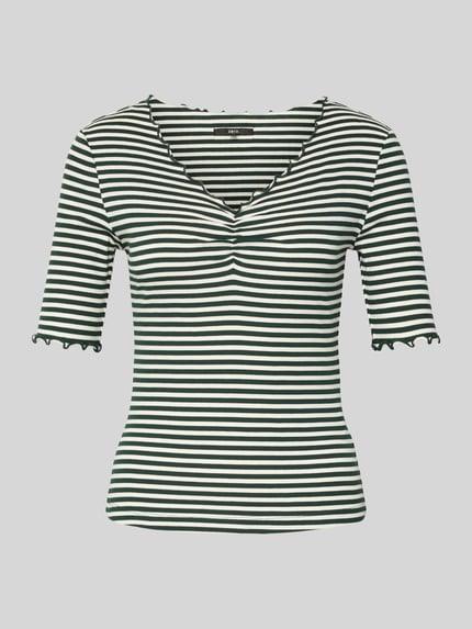 Produktfoto, T-Shirt mit Wellensaum von Zero aus mieszanka bawełny (bio) i elastanu, krój slim fit, dekolt w serek, długość tyłu w rozmiarze 36: 52 cm, biało-zielone paski, falisty brzeg, gładka struktura