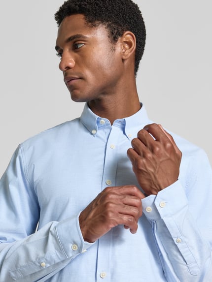 Lindbergh Regular Fit Freizeithemd aus Baumwoll-Mix Modell 'Oxford' Hellblau 3