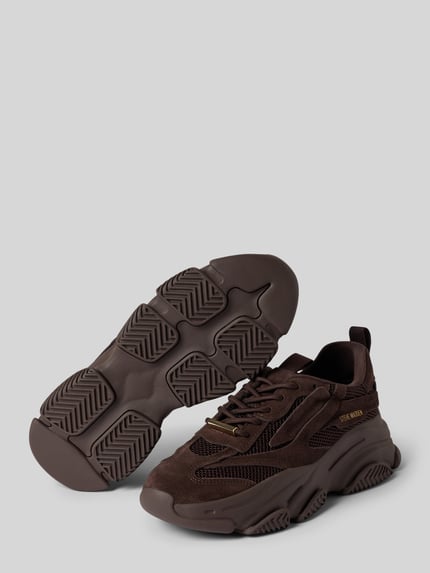 Produktfoto, Sneaker mit Label-Detail Modell 'Possession' von Steve Madden in bruin, afgerond model, vetersluiting, geprofileerde profielzool, hakhoogte maat 40: 6 cm, schachthoogte maat 40: 6 cm, schachtbreedte maat 40: 8 cm, dames sneakers