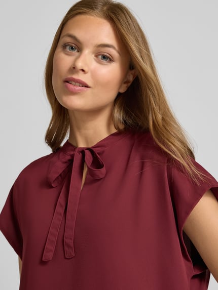 Calvin Klein Womenswear Regular Fit Bluse mit Schlüssellochausschnitt Modell 'Tie' Bordeaux 3