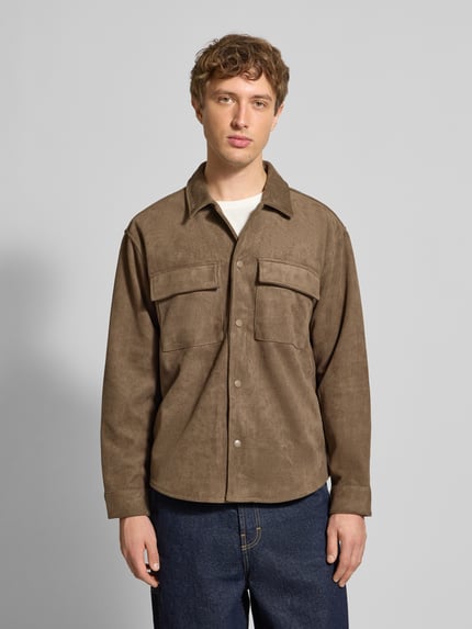ONLY & SONS Regular Fit Jacke in Velourslederoptik mit Brustpattentaschen Modell 'RAVI' Khaki 4