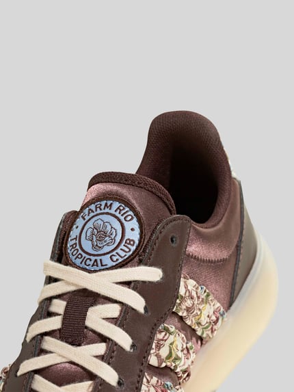 adidas Sportswear Sneaker mit floralem Logo-Tape Modell 'BARREDA DECODE' Bordeaux 4