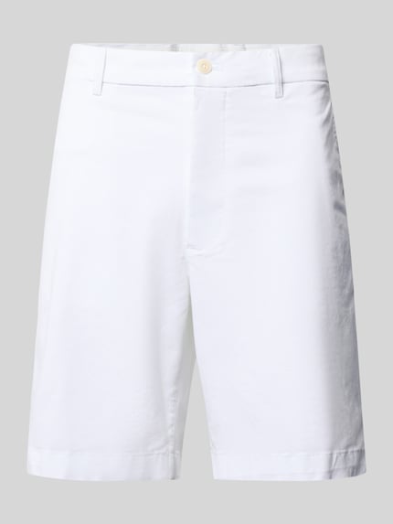 Produktfoto, weiße Chinoshorts aus Baumwoll-Mix Modell 'DOVER' von Tommy Hilfiger, Regular Fit, unifarben, glatte Textur, Knopfverschluss