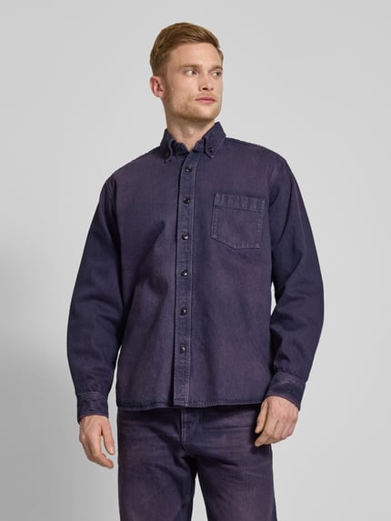 BOSS Orange Kurtka koszulowa jeansowa o kroju regular fit z kołnierzykiem typu button down model ‘Lambey’ Jasnośliwkowy 4