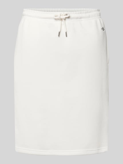 Produktfoto, Sweatrock mit Label-Stitching von Gant in Weiß, Baumwoll-Mix, Gerader-Schnitt, Minirock, elastischer Bund mit Tunnelzug, schlichte Oberfläche.