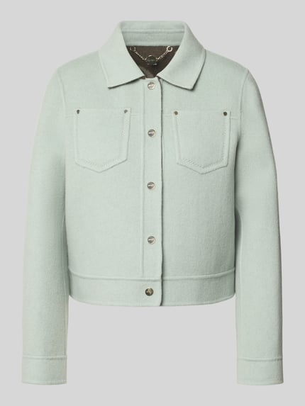 Produktfoto, Wendejacke mit Knopfleiste und Brusttaschen von Marc Cain in hellem Mintgrün, reine Baumwolle, Regular Fit, sichtbare Struktur