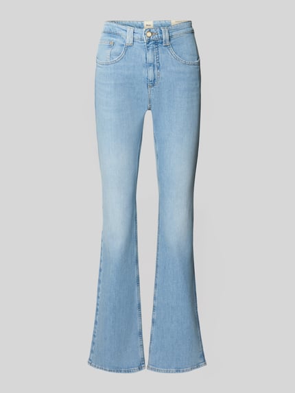 Produktfoto, hellblaue Flared Jeans mit Eingrifftaschen, Modell 'Mary' von Brax, Damen Jeans, sichtbarer Knopf- und Reißverschluss, glatte Textur