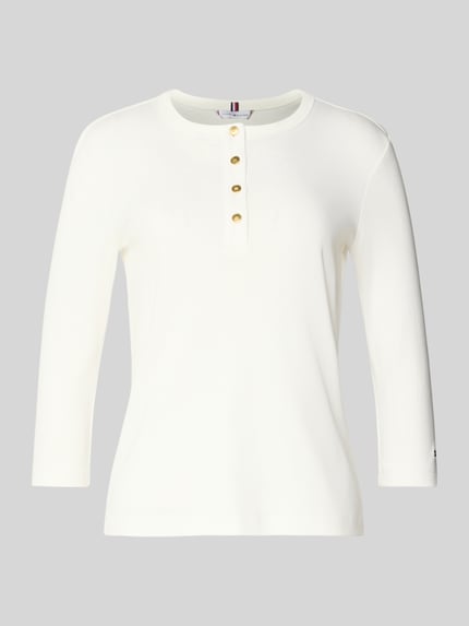 Produktfoto, Slim Fit T-Shirt aus reiner Baumwolle von Tommy Hilfiger, Optik: unifarben, Passform: Slim-Fit, Muster: ohne, Logo-Detail, Kunze Knopfleiste, Rundhals, 3/4-Arm, Feinripp, Material: reine Baumwolle