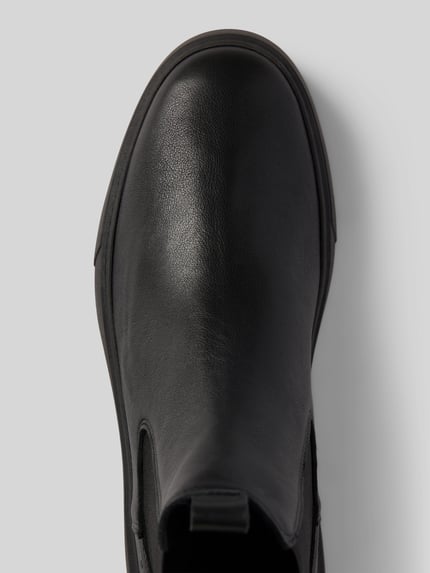 Produktfoto, Chelsea Boots aus Leder-Mix von Copenhagen, schwarze Farbe, abgerundete Passform, leicht profilierte Sohle, Detailaufnahme
