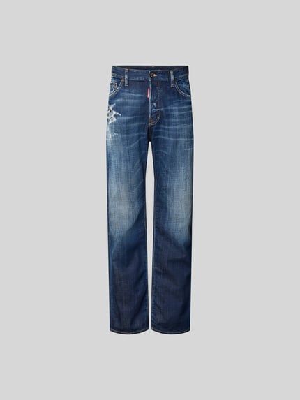 Produktfoto, Straight Fit Jeans im Used-Look von Dsquared2, mieszanka bawełny, efekt znoszenia, 5 kieszeni, zapięcie na guzik i zamek błyskawiczny, długość wewnętrzna nogawki 80 cm, szerokość w rozmiarze 50: 44 cm
