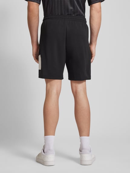 adidas Sportswear Regular Fit Sweatshorts mit Label-Detail Black 5