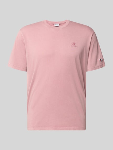 T-Shirt mit Label-Stitching und Rundhalsausschnitt Shop The Look MANNEQUINE
