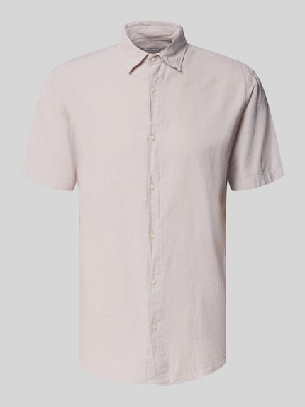 Produktfoto, Regular Fit Freizeithemd aus Baumwoll-Leinen-Mix von Jack & Jones in hellem Beige, glatte Textur, Kentkragen, Knopfleiste, Modell BREEZE, Rückenlänge 76 cm, Schulterbreite 50 cm, Ärmellänge 26 cm